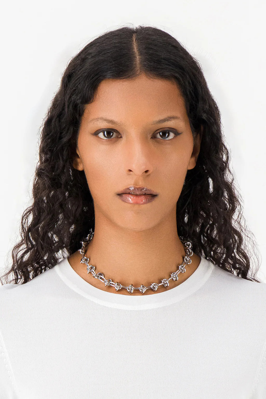 Justine Clenquet Daria Choker