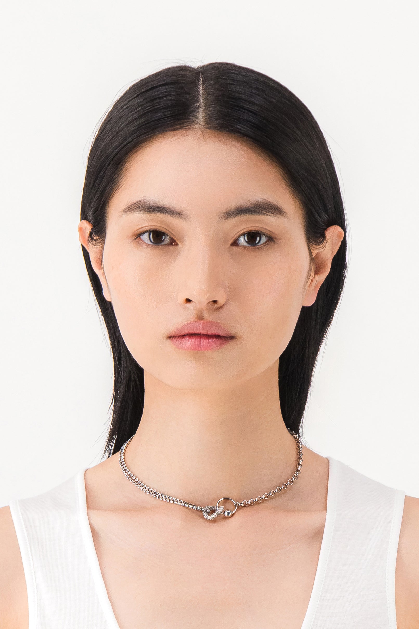 Justine Clenquet Paige Choker